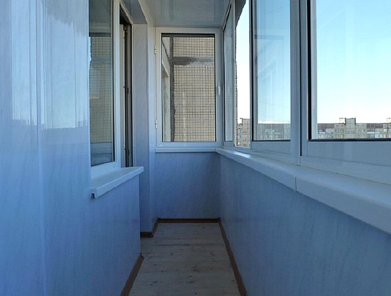 Утепление и отделка балкона ПВХ панелями