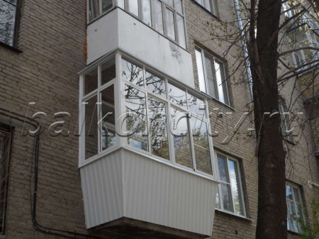 Алюминиевое остекление балконов в хрущёвке