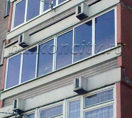 Остекление балконов и лоджий в Екатеринбурге