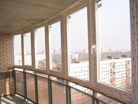 Фасадное остекление балкона в Екатеринбурге